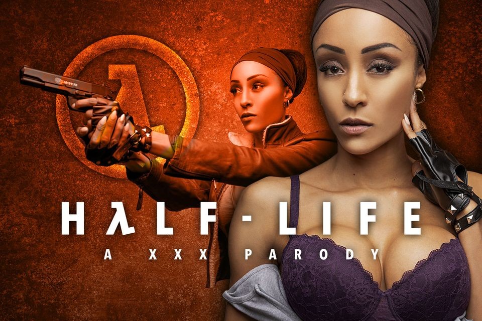 Alyssa Divine in Half-Life XXX VR Parody