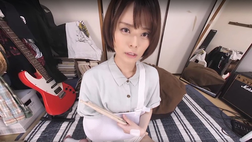 Runa Tsukino in Emotional VR Sadness Scene