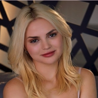 Lolly Small Pornstar