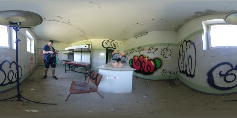 360VR Video Nude Fetish Photosession Backstage With Sascha - Image 7