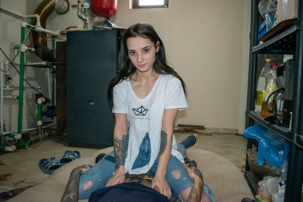 Zoe Foxxy - Horny teen checking the plumbing contractor's dick - Image 3