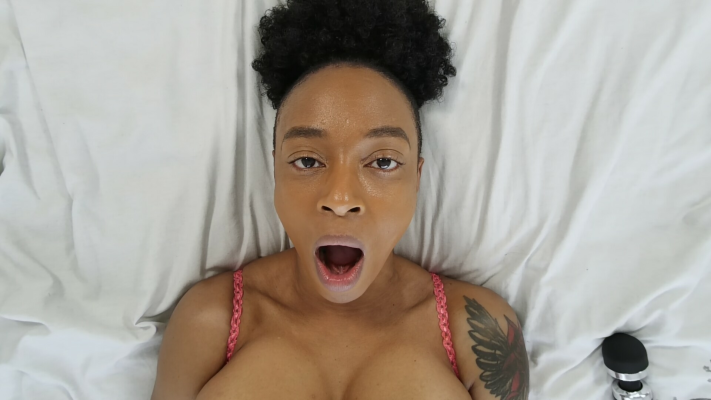 Lola Marie Climax: Intense Solo in 4K - Image 3