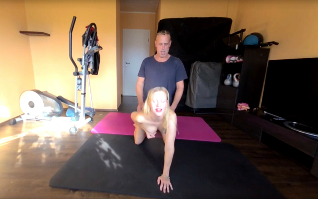 Deutsche Blondine Wird Vom Chef Gefickt - Image 5