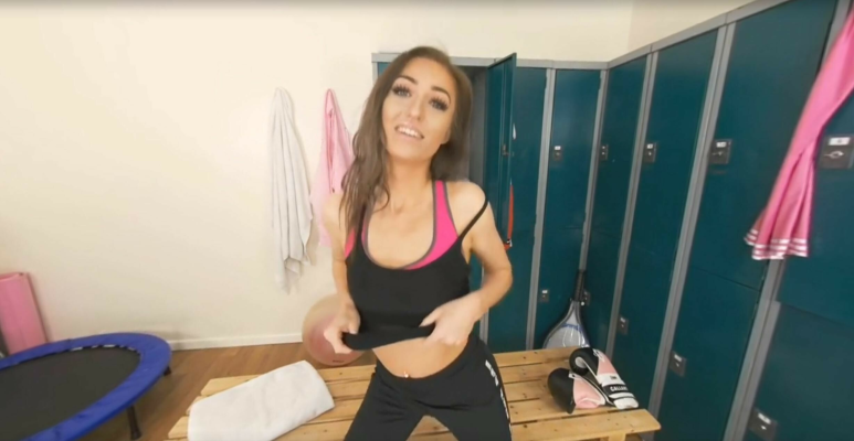 Rose Gym Seduction in Stunning 6K VR - Image 2