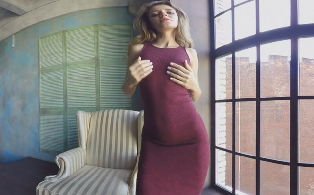 LisyQ Sexy Blonde Striptease in Stunning VR - Image 1