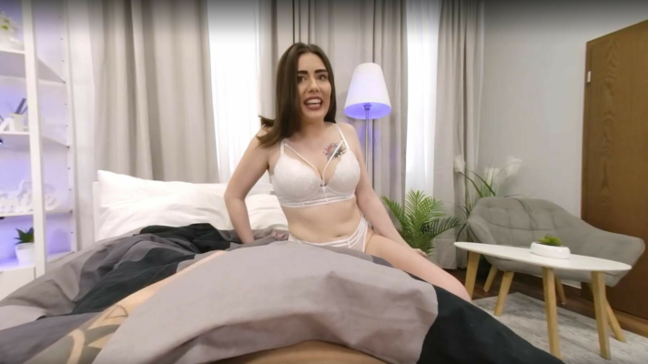 Aleya Sun Sizzles in Intense VR Encounter - Image 1