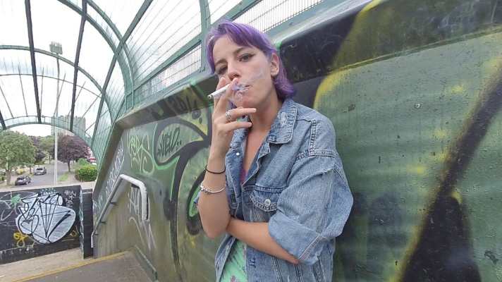 Annabel Lee - Smoking On The Bridge - Image 3