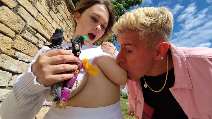 PEACHY ALICE VR PART TWO – BEHIND THE SCENES GIANT BOOBS CUTIE HAIRY CUNT GUSHES in ANAL THREESOME - Image 8