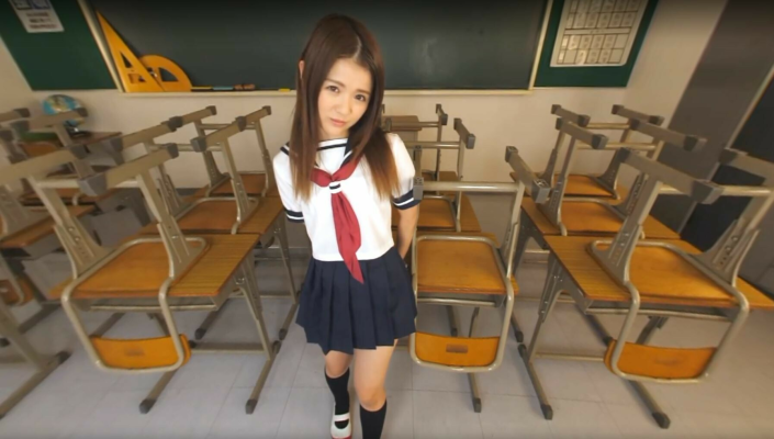 Yui Nagase Teases in Seductive VR Scene - Image 4