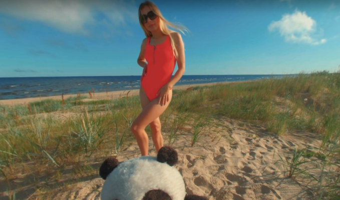 Stefani Kaleesy Beach Day in Poland - Image 2