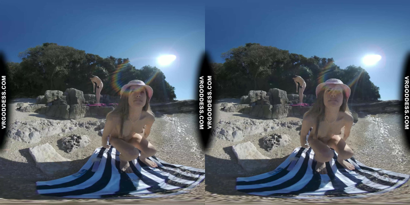 Josie Wild Public Beach Masturbation Thrill - Image 10