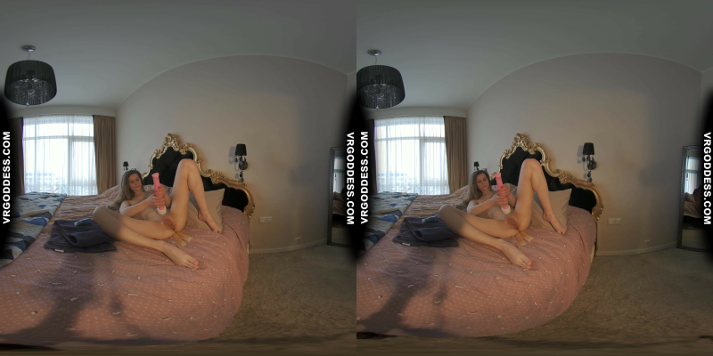 Fetish Video With Josie Stuffing Her Pussy With Glowsticks And Hitachi Vibe To Orgasm - Image 10